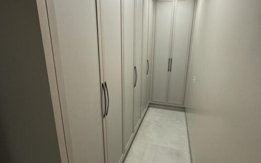 Sobrado à venda Res. Dona Luzia