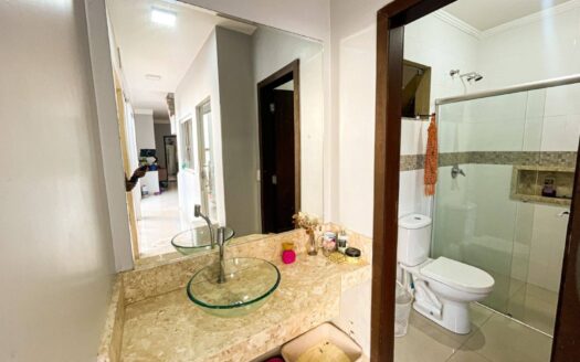 ALUGO SOBRADO NO RES INTERLAGOS