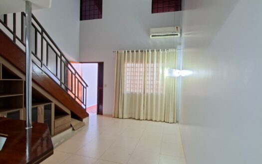 ALUGO SOBRADO ALTO PADRÃO PROX SHOPPING BURITI