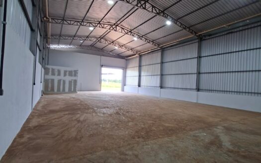 ALUGO GALPÃO NA AVENIDA NO CIDADE JARDIM