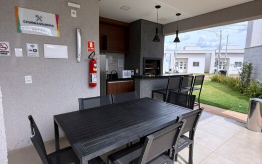 ALUGO CASA COND MANDACARU