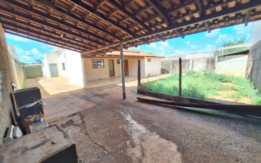 ALUGO CASA NA MORADA DO SOL