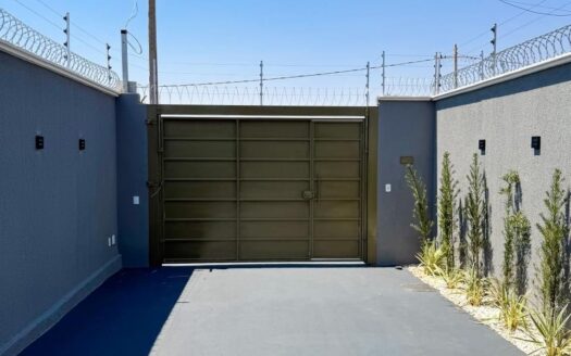 CASA À VENDA NO RESERVA DO PARQUE