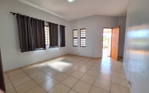 ALUGO CASA NA MORADA DO SOL