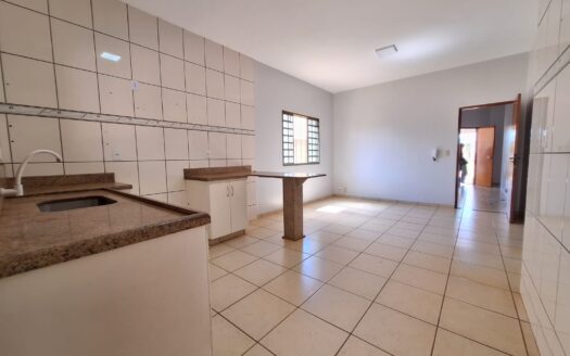 ALUGO CASA NA MORADA DO SOL