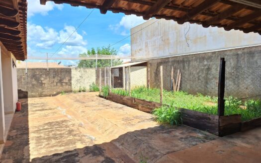 ALUGO CASA NA MORADA DO SOL