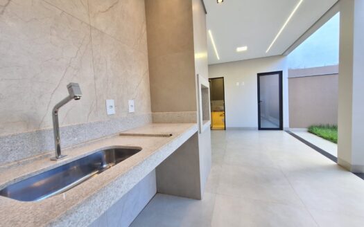 CASA À VENDA NO JD PRESIDENTE