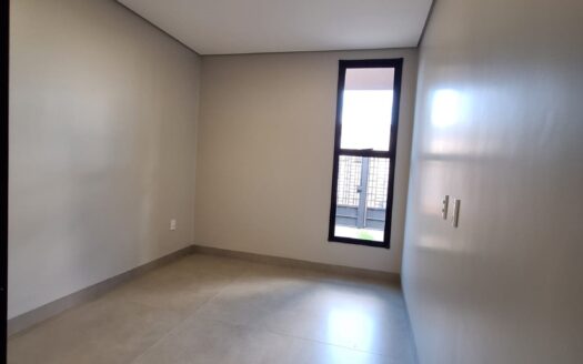 CASA À VENDA NO JD PRESIDENTE