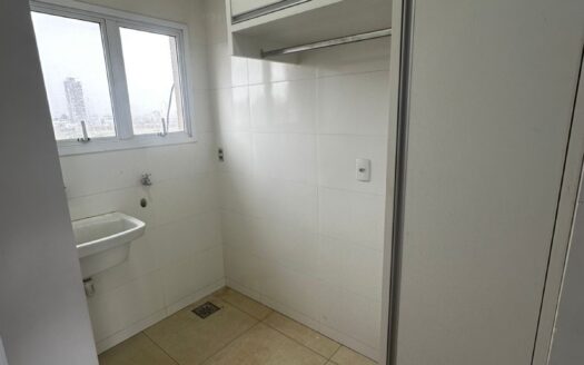 ALUGO APARTAMENTO PROXIMO À UNIRV 3 QUARTOS