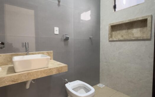 CASA À VENDA NO RESERVA DO PARQUE