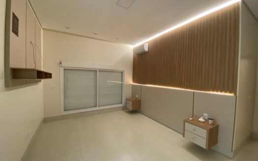 ALUGO CASA ALTO PADRAO EM CONDOMINIO FECHADO EM RIO VERDE