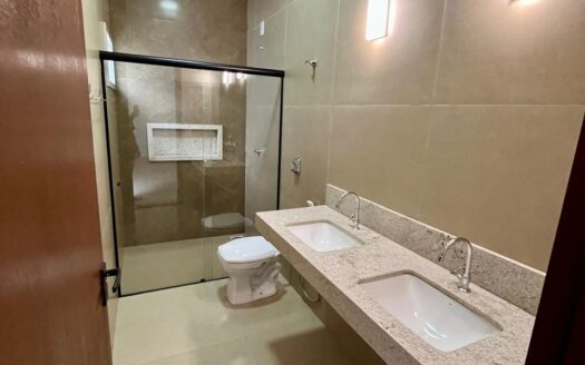 CASA À VENDA NO CANAA