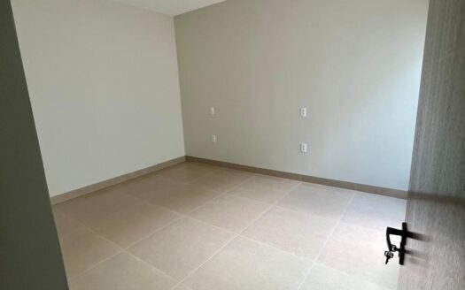 CASA À VENDA NO CANAA