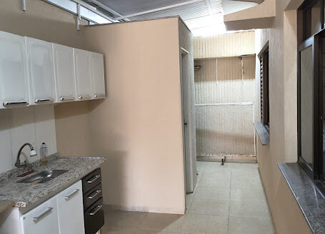 Alugo casa na Vila Rocha