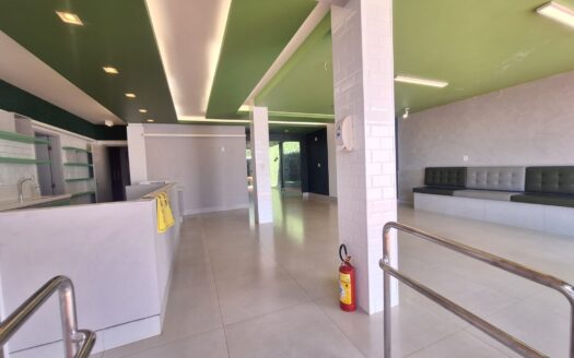 Alugo imóvel comercial na Avenida no Parque dos Buritis