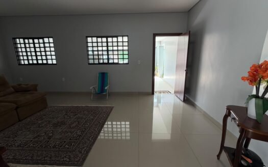 ALUGO CASA NO PQ DOS BURITIS