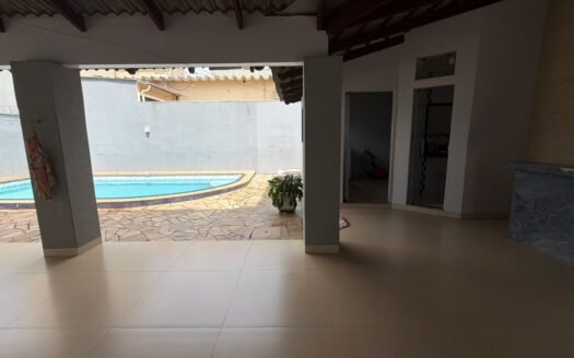 ALUGO CASA NO PQ DOS BURITIS
